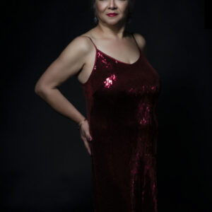 Elizabeth Miller – Birthday Photo Order